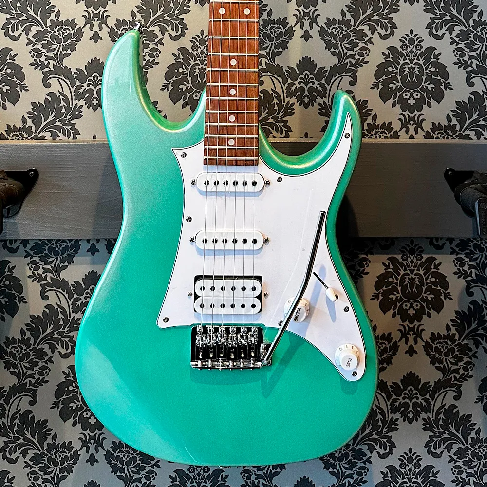 "Compra guitarras Fender, Ibanez, Yamaha y más en Ziyego. La mejor selección de eléctricas, acústicas y accesorios en la tienda líder de Perú. ¡Encuentra tu sonido!"